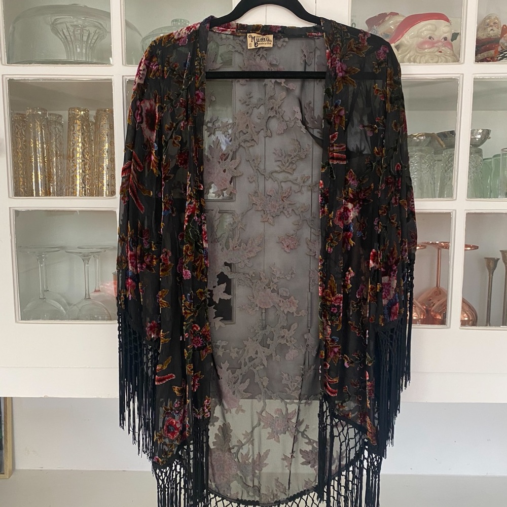 Show Me Your Mumu floral tasseled kimono
